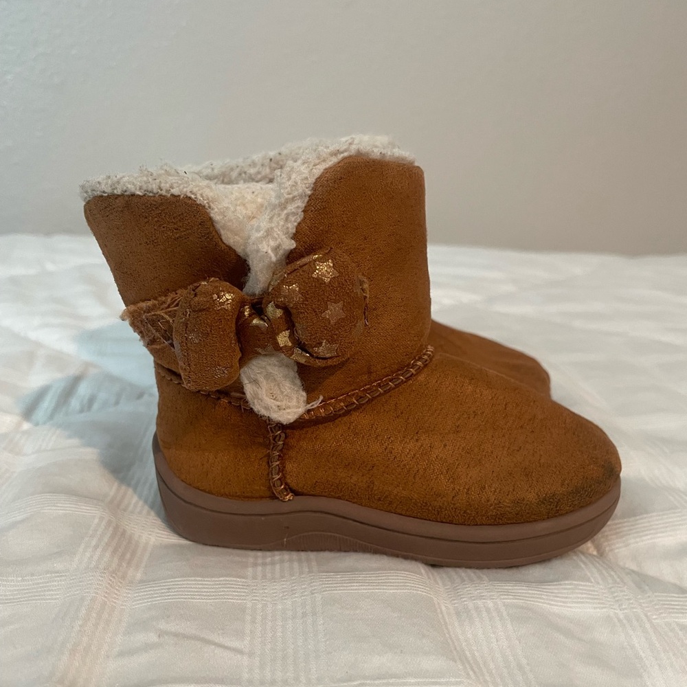 Garanimals Brown Fur-Lined Booties with Bow Detail